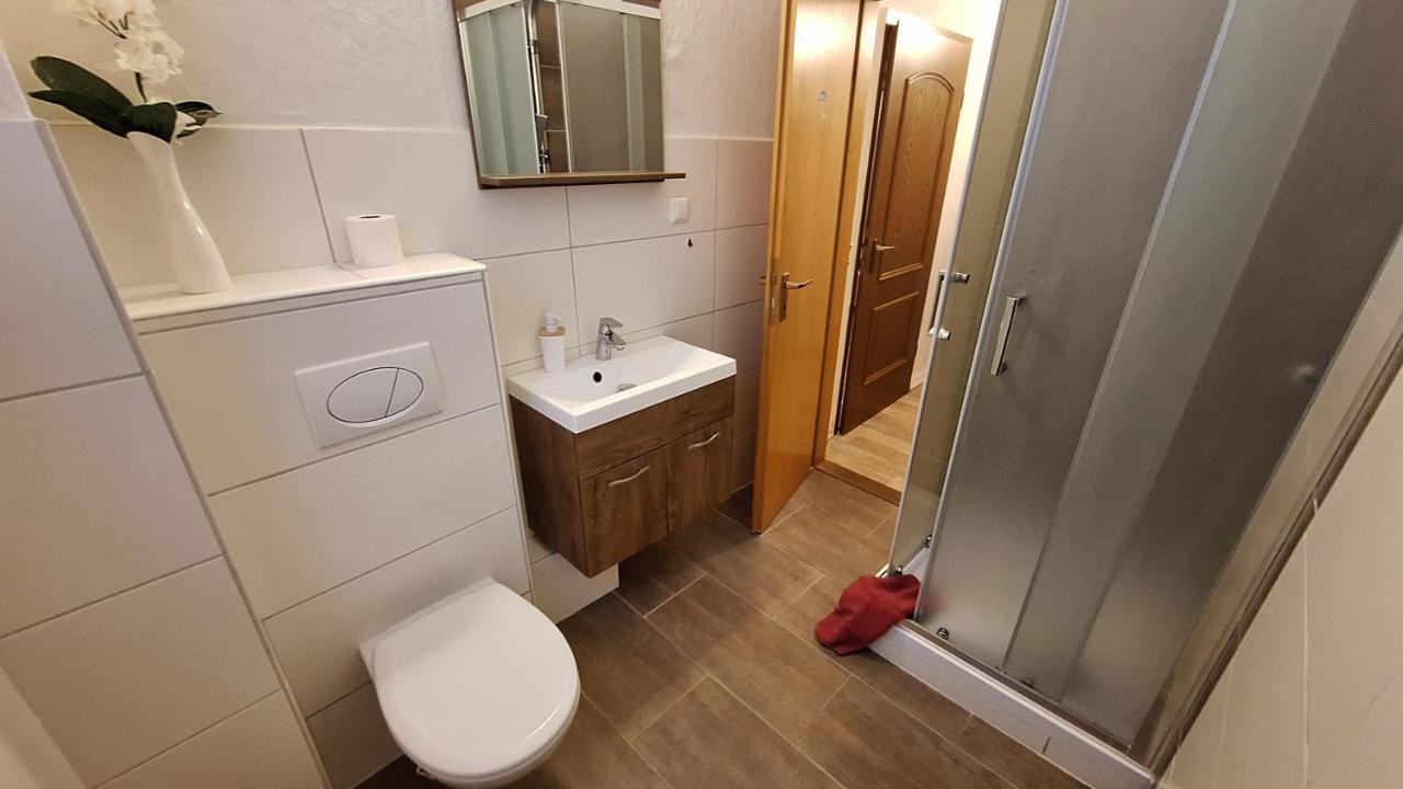 Hotel Kulturhaus Felgeleben 쇼네베크 외부 사진