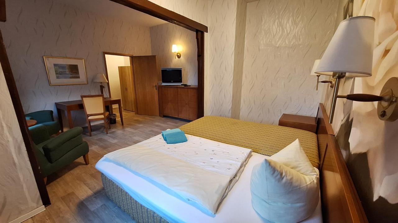 Hotel Kulturhaus Felgeleben 쇼네베크 외부 사진