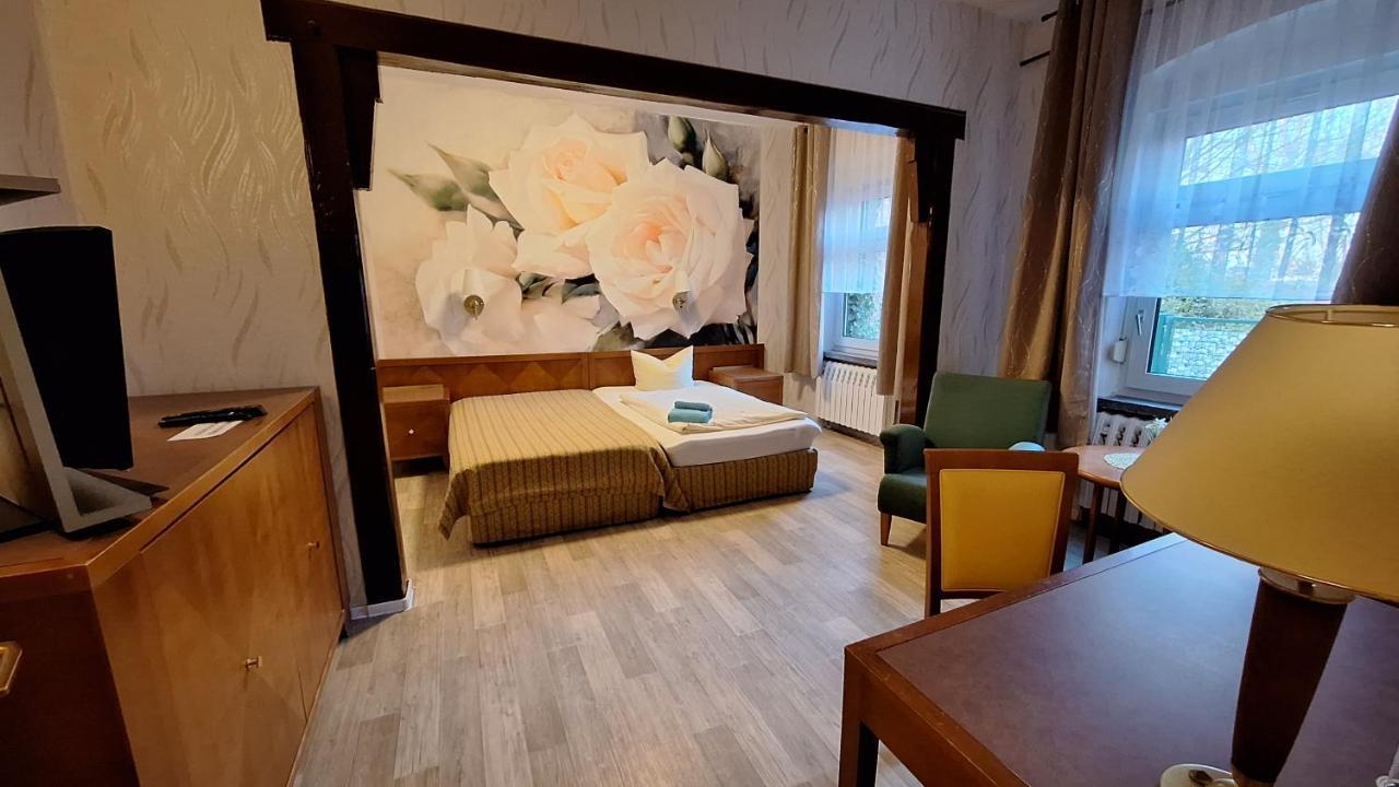 Hotel Kulturhaus Felgeleben 쇼네베크 외부 사진